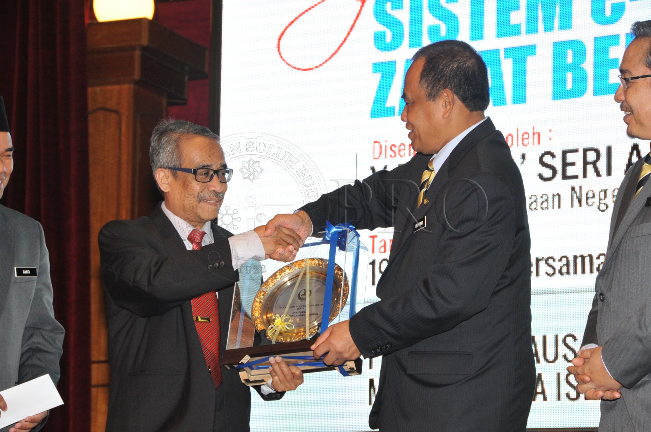 PRO 14 44 EPZB PRO 6175